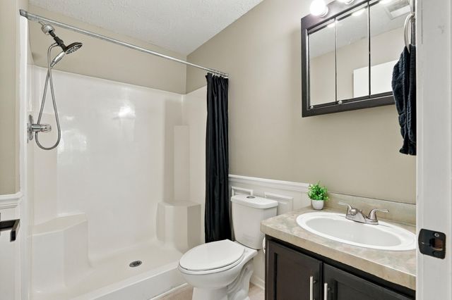 9634 Sawgrass Court 7, Van Buren Twp, MI 48111