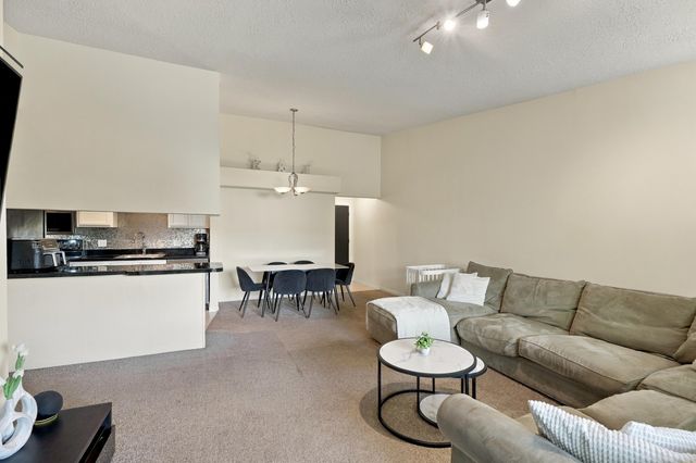9634 Sawgrass Court 7, Van Buren Twp, MI 48111
