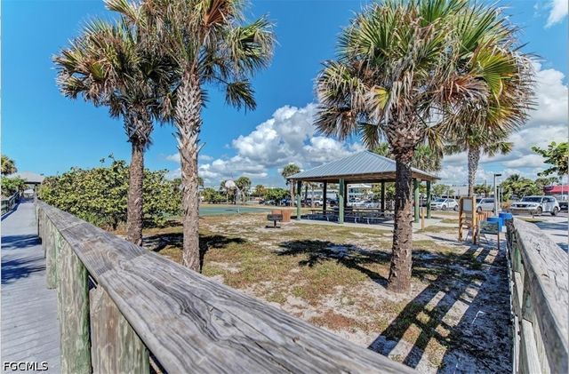 15427 Margo CIR, Port Charlotte, FL 33981