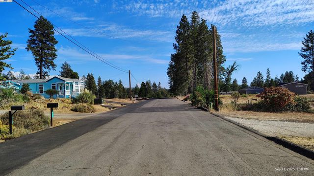 13742 Endicot Cir, Magalia, CA 95954