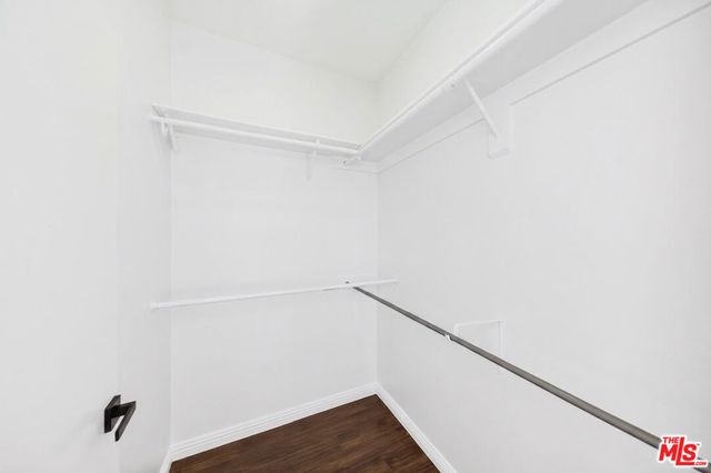 333 Westminster Avenue 402, Los Angeles, CA 90020