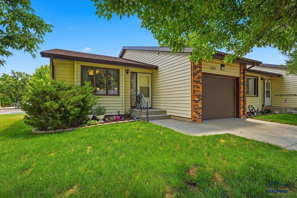 1700 FULTON, Sturgis, SD 57785