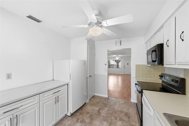 11200 102ND AVENUE 115, Seminole, FL 33778