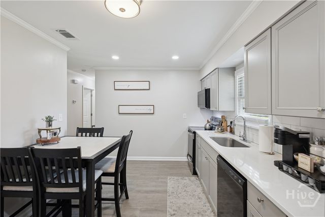 11 Ossabaw Road, Savannah, GA 31410