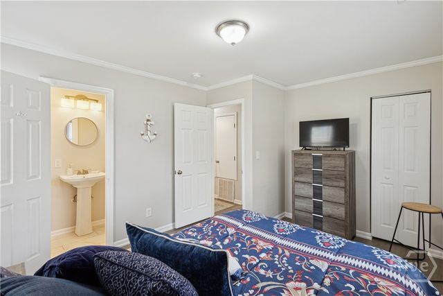 11 Ossabaw Road, Savannah, GA 31410