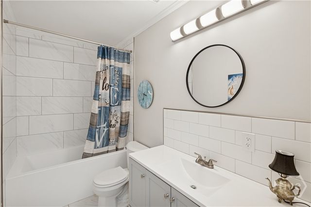 11 Ossabaw Road, Savannah, GA 31410