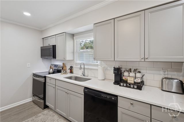 11 Ossabaw Road, Savannah, GA 31410