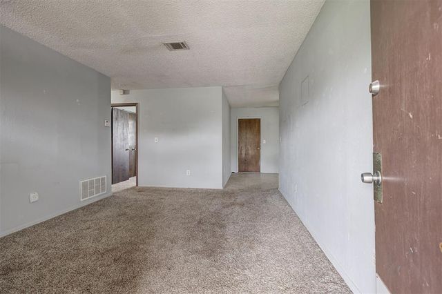 4709 S East Avenue, Oklahoma City, OK 73129