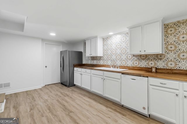 6748 Brandon Mill Road, Sandy Springs, GA 30328