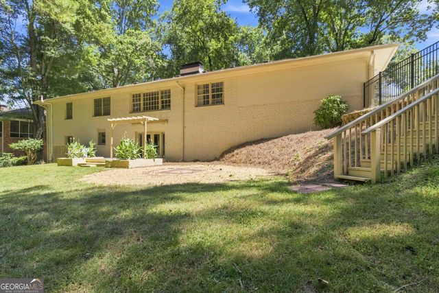 6748 Brandon Mill Road, Sandy Springs, GA 30328