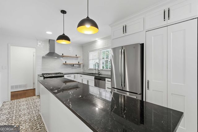 6748 Brandon Mill Road, Sandy Springs, GA 30328