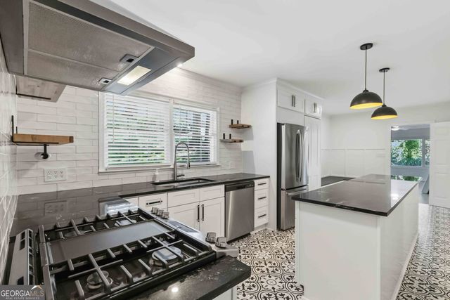 6748 Brandon Mill Road, Sandy Springs, GA 30328