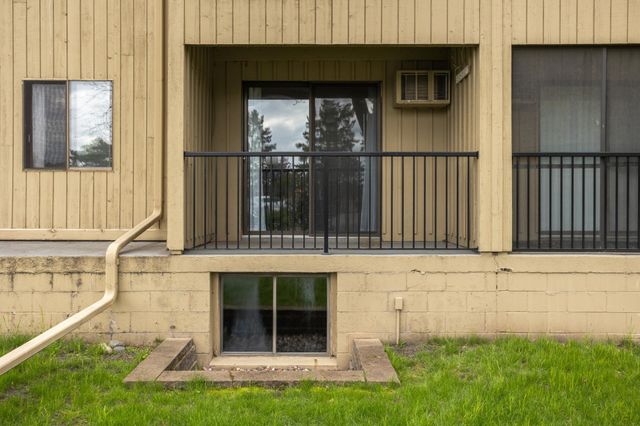 4101 Parklawn Avenue 103, Edina, MN 55435