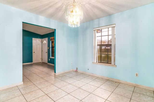 10495 Silver Creek Dr, Pensacola, FL 32506