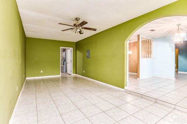 10495 Silver Creek Dr, Pensacola, FL 32506