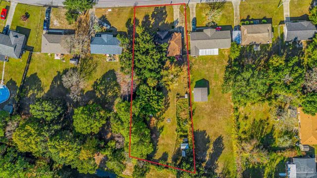 10495 Silver Creek Dr, Pensacola, FL 32506