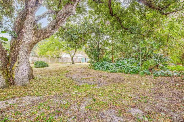 10495 Silver Creek Dr, Pensacola, FL 32506