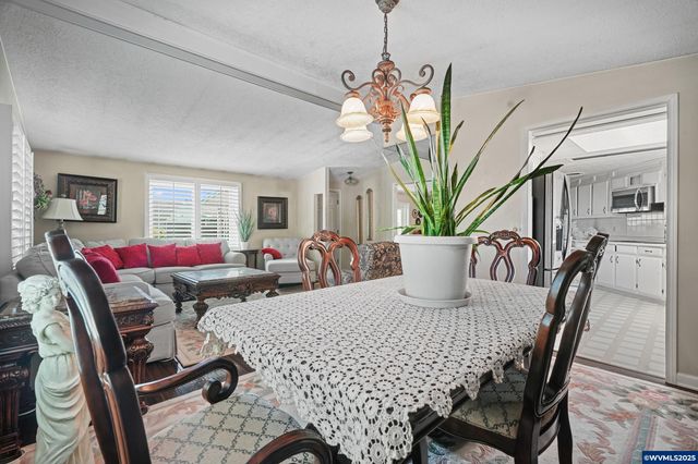 1055 N Lockhaven Dr 51, Keizer, OR 97303