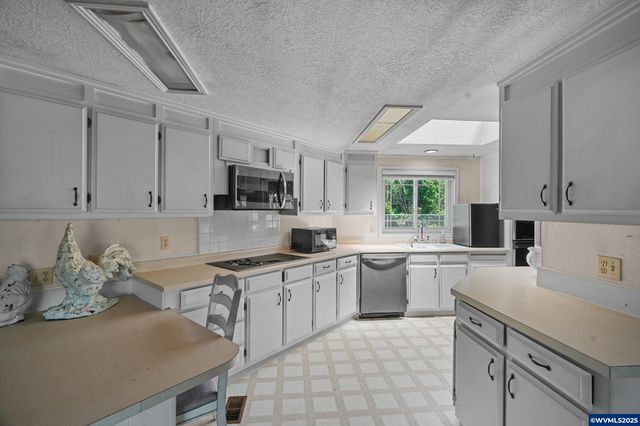 1055 N Lockhaven Dr 51, Keizer, OR 97303