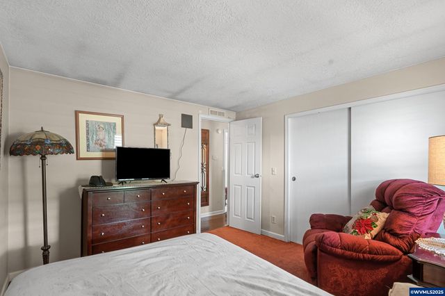 1055 N Lockhaven Dr 51, Keizer, OR 97303