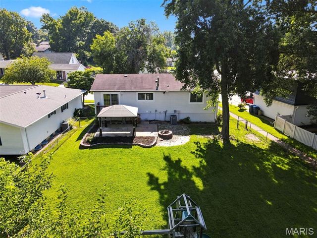 3127 Donnycave Lane, Maryland Heights, MO 63043
