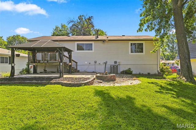 3127 Donnycave Lane, Maryland Heights, MO 63043
