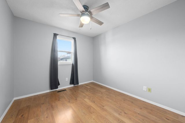 5904 W 58th St Street, Sioux Falls, SD 57106