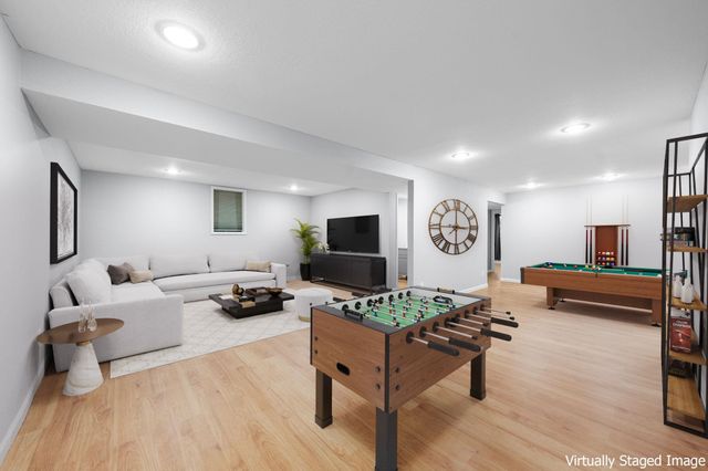 5904 W 58th St Street, Sioux Falls, SD 57106