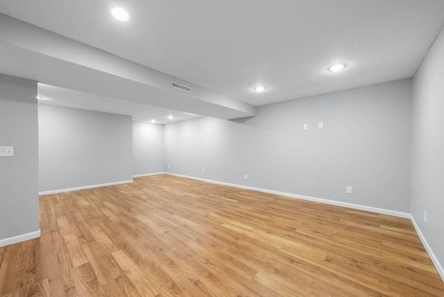 5904 W 58th St Street, Sioux Falls, SD 57106