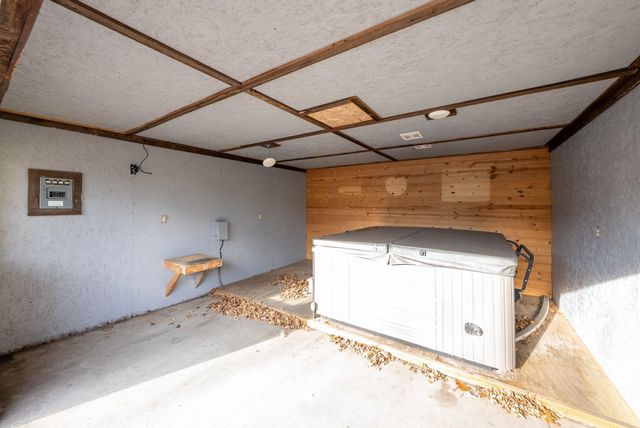 5904 W 58th St Street, Sioux Falls, SD 57106