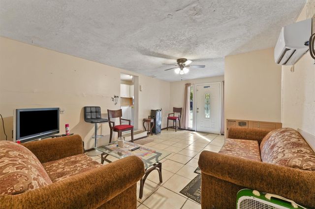 1608 Maiden Lane, Richmond, TX 77469