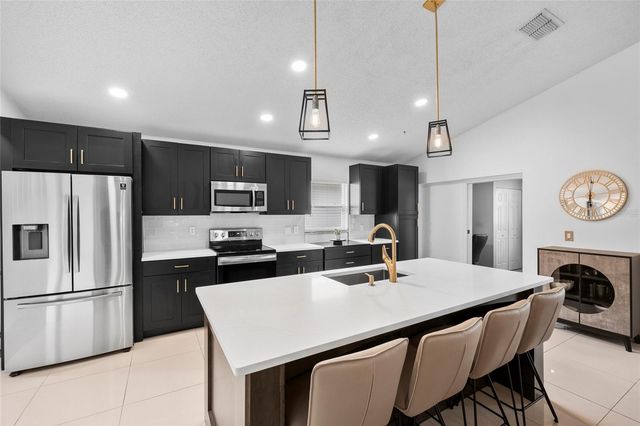 526 FITZWILLIAM WAY, Orlando, FL 32828