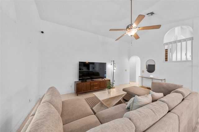 526 FITZWILLIAM WAY, Orlando, FL 32828