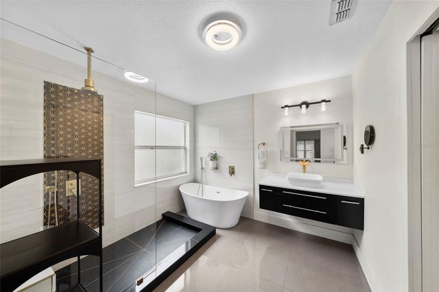 526 FITZWILLIAM WAY, Orlando, FL 32828