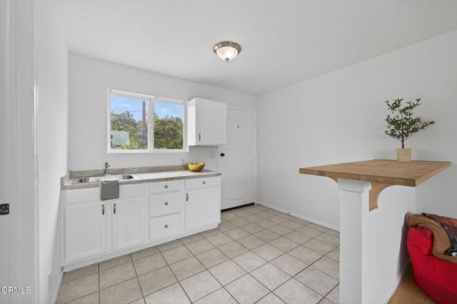3155 Porter Lane, Ventura, CA 93003