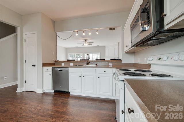 3186 Mannington Drive, Charlotte, NC 28270