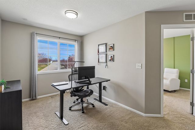 601 Orchard Hills Drive 5006, Norwalk, IA 50211