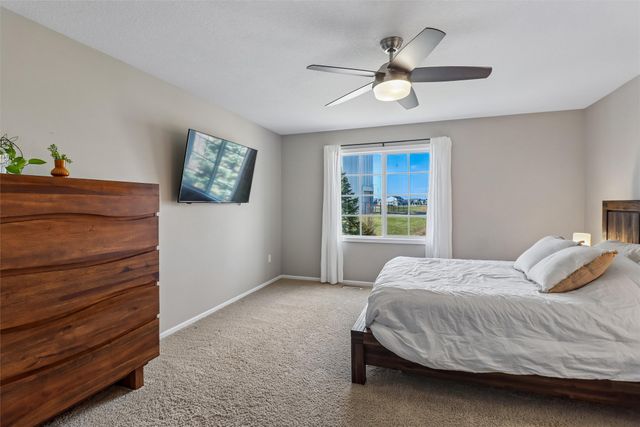 601 Orchard Hills Drive 5006, Norwalk, IA 50211