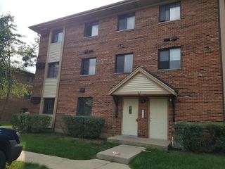11 Parkside Court 6, Vernon Hills, IL 60061