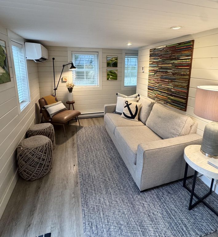 17 Montello Street APT 1, Provincetown, MA 02657