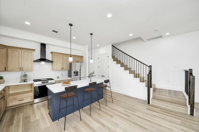 1917 West Street, Houston, TX 77026