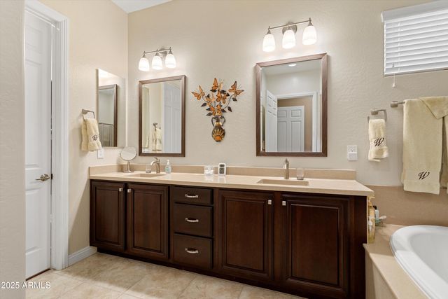 26342 W FIREHAWK Drive, Buckeye, AZ 85396