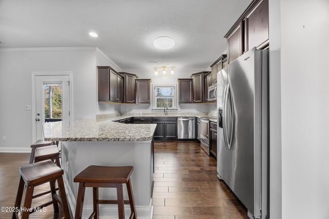 201 Cypress Branch Way, Jacksonville, NC 28540