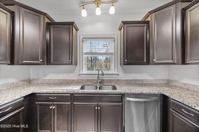 201 Cypress Branch Way, Jacksonville, NC 28540