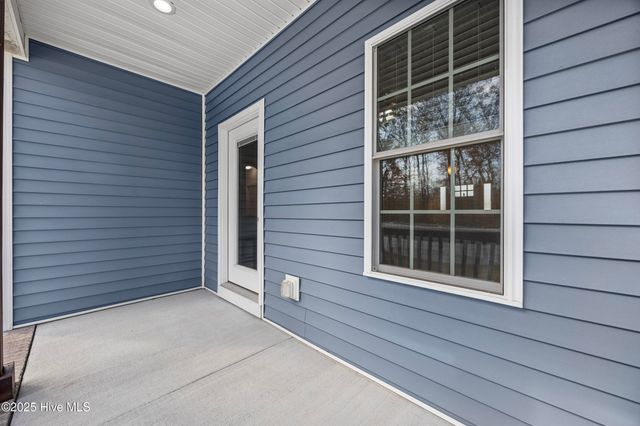 201 Cypress Branch Way, Jacksonville, NC 28540