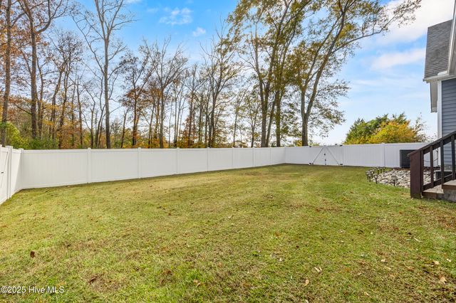 201 Cypress Branch Way, Jacksonville, NC 28540