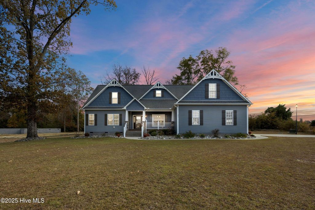 201 Cypress Branch Way, Jacksonville, NC 28540