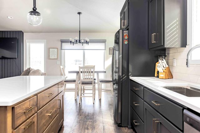 3407 47th Avenue S, Fargo, ND 58104