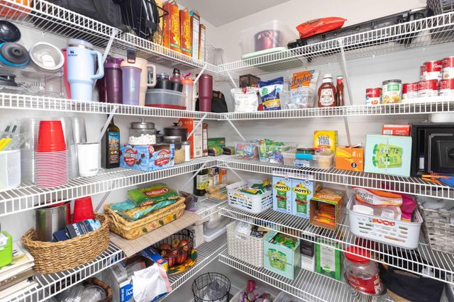 3407 47th Avenue S, Fargo, ND 58104