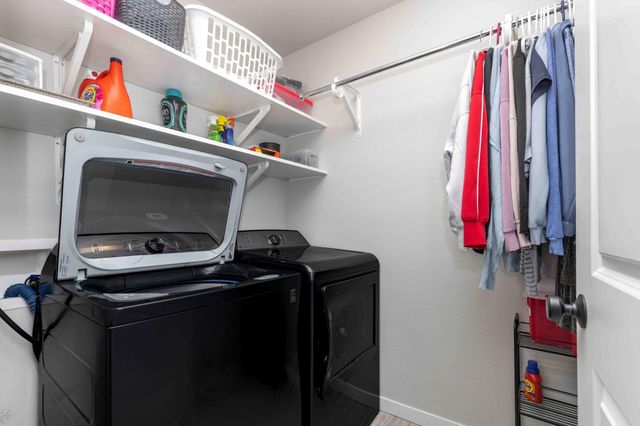 3407 47th Avenue S, Fargo, ND 58104